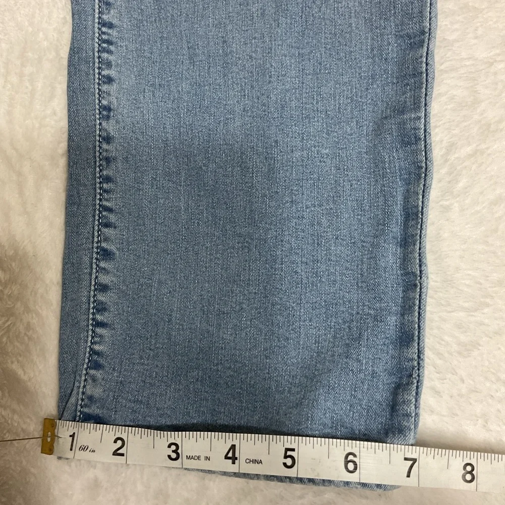 Men's Light Blue Jeans